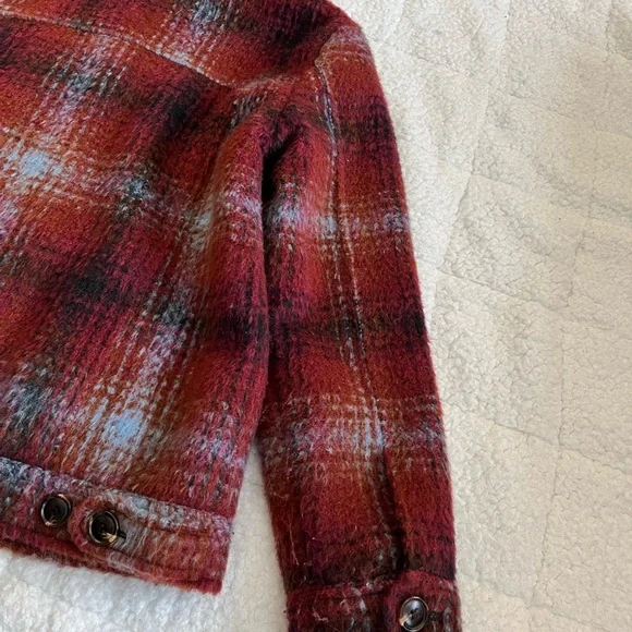 Plaid Sherpa-Lined Trucker Jacket - Picture 15 of 16